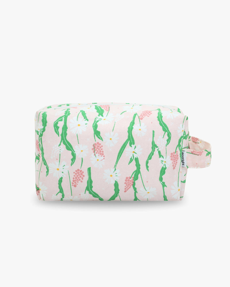 traveler's kit, sustainable fashion, organiser bag for travel