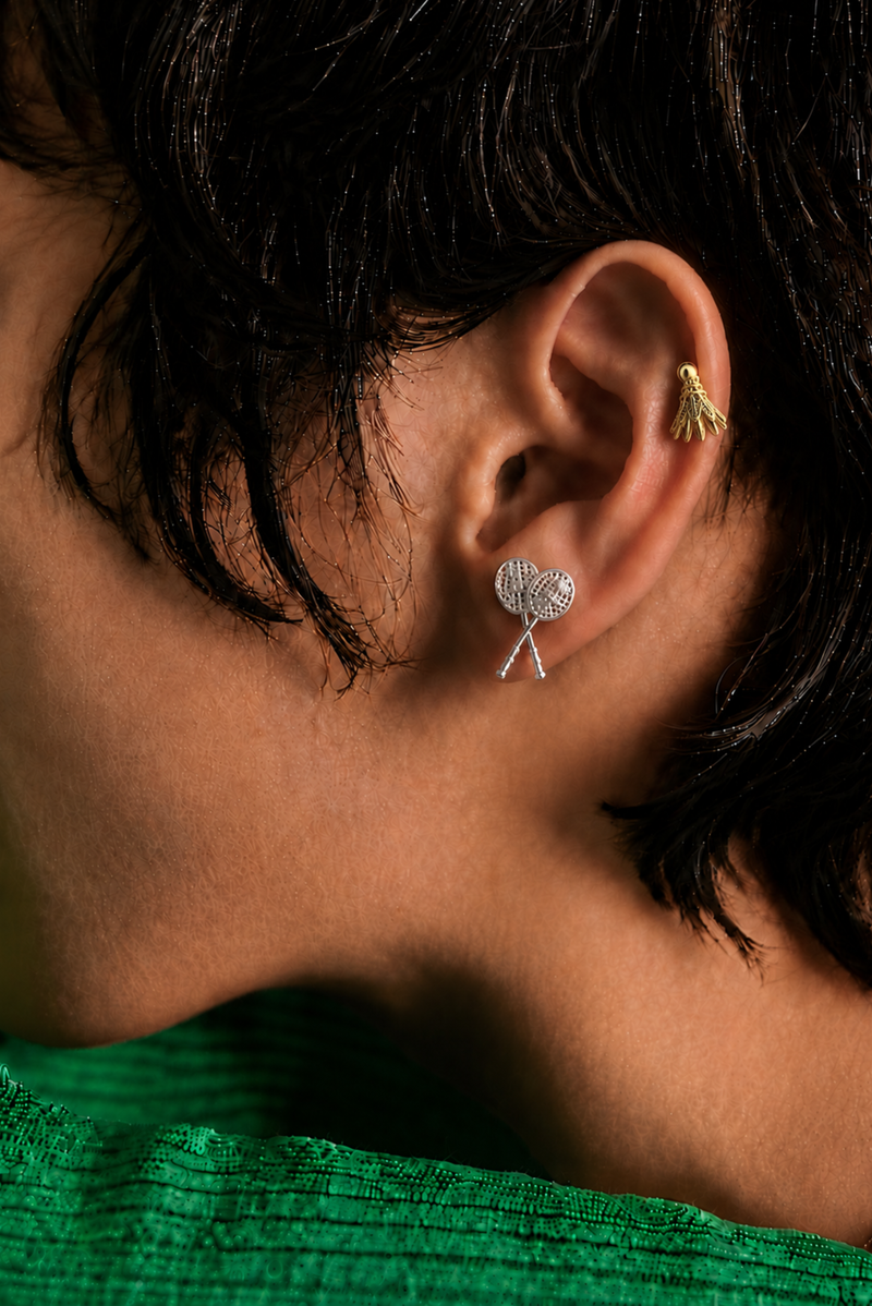 skater earring