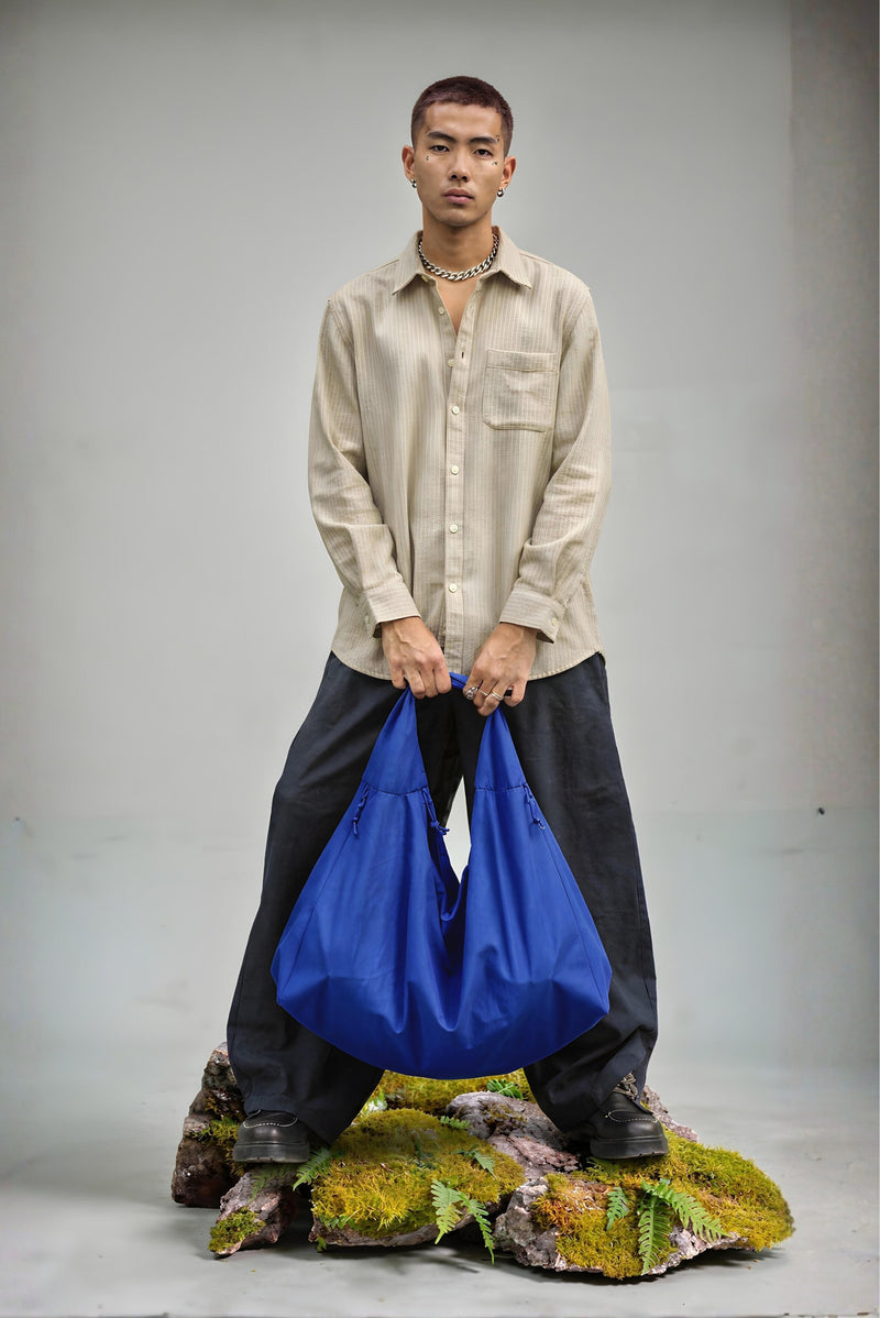 THE CINCO MULTI-POCKET TOTE BAG (BLUE)