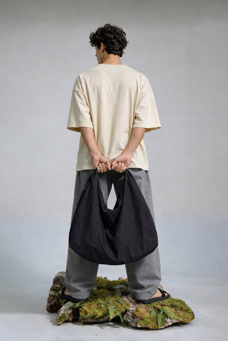 THE CINCO MULTI-POCKET TOTE BAG (BLACK)