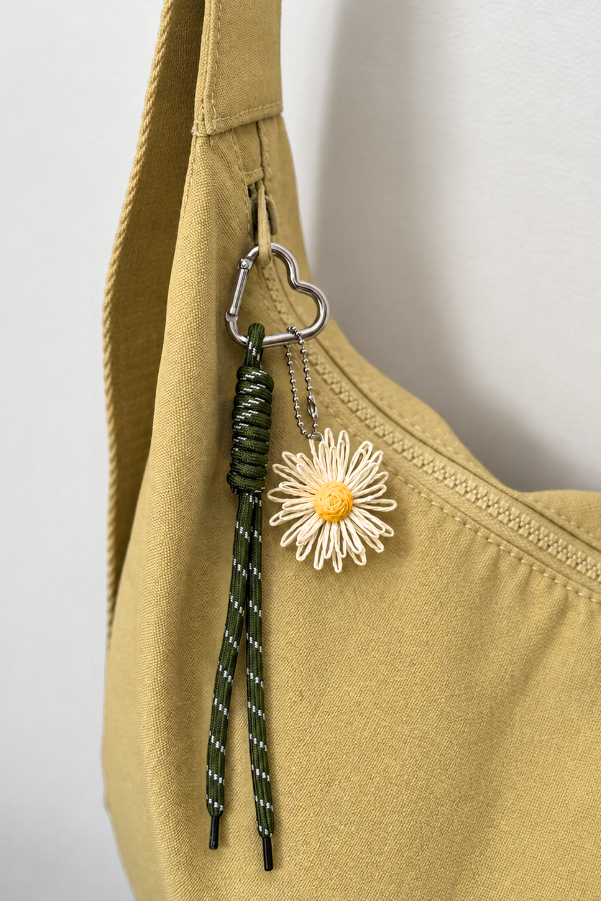 Daisy Bag Charm
