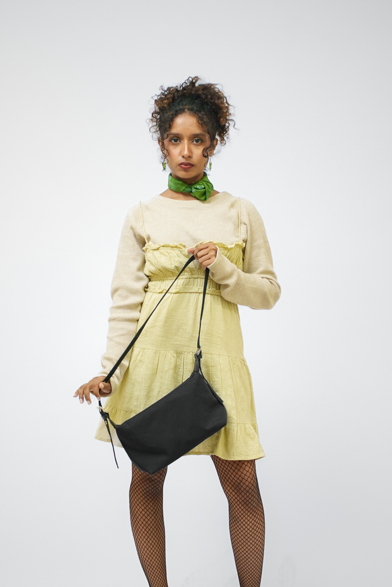 THE DEMI CROSSBODY BAG (BLACK)