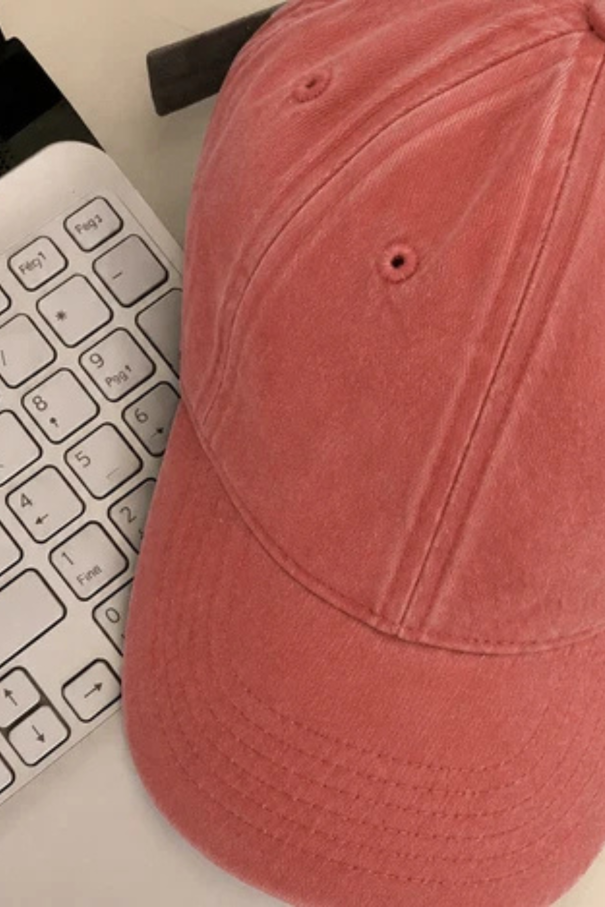Clay Date Cap