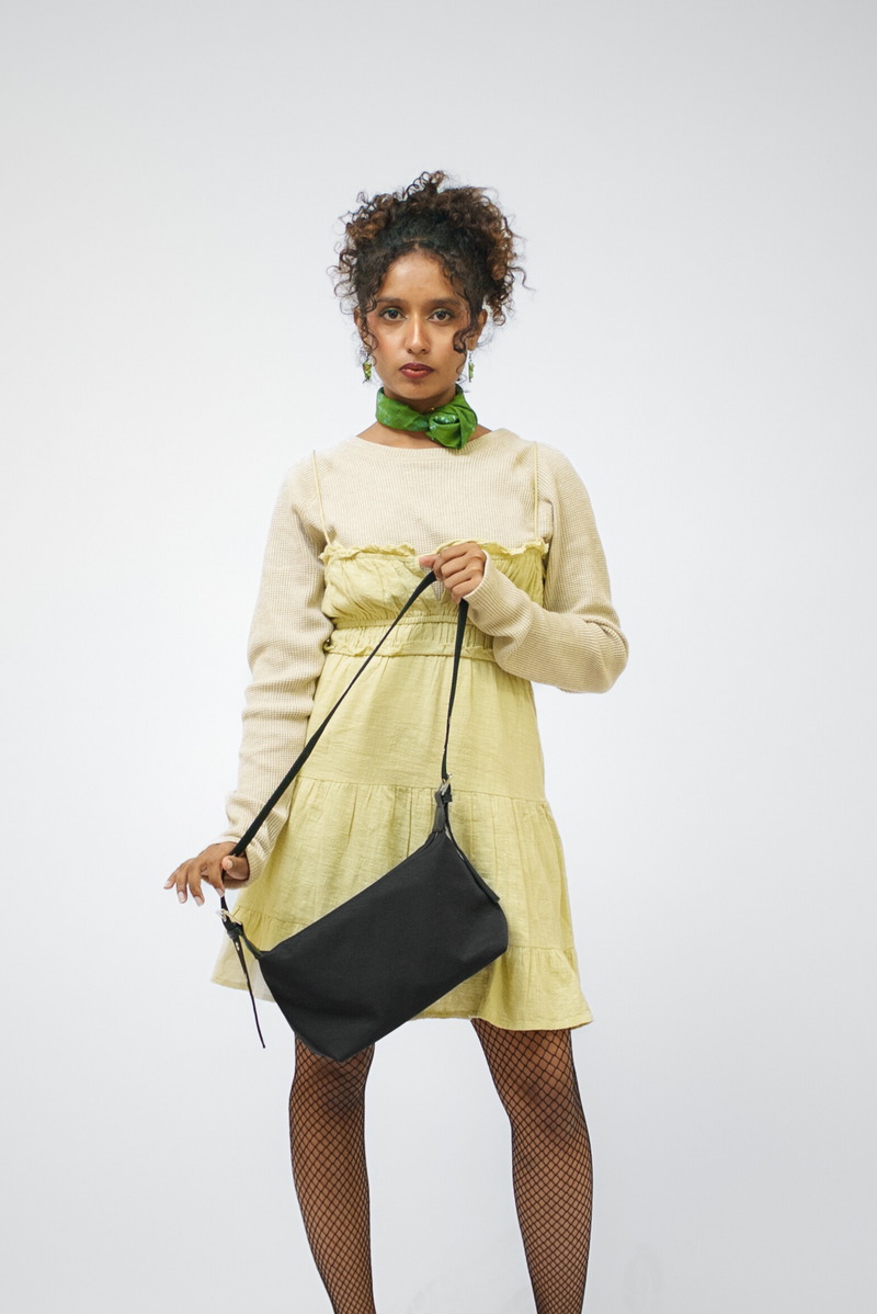THE DEMI CROSSBODY BAG (BLACK)
