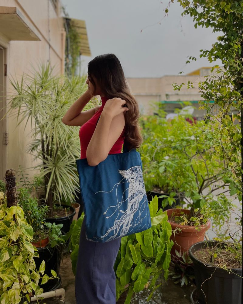 Large Zipper Tote Bag - Spectacular DragonFly and Fascinating Jellyfish