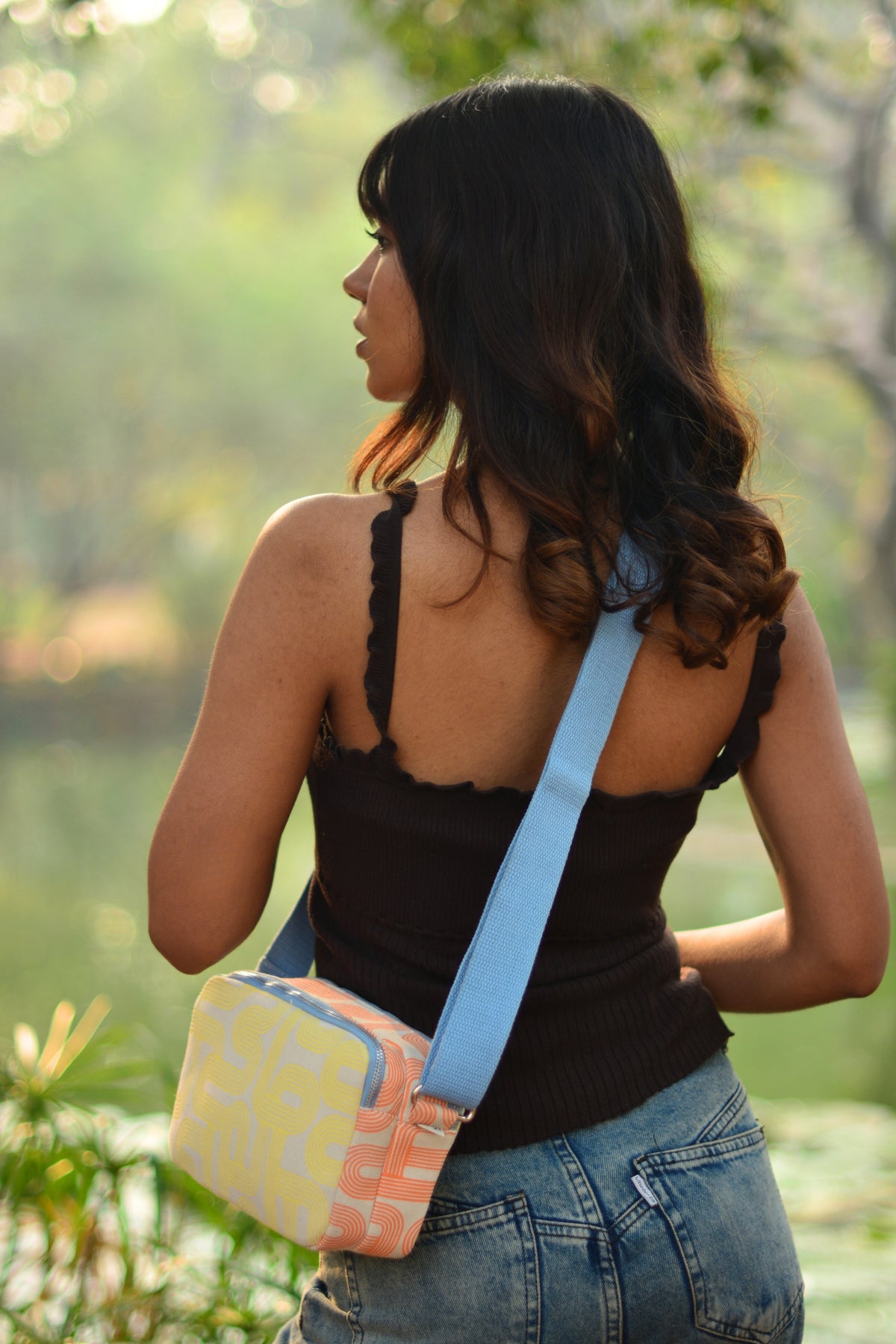 global worming printed box sling crossbody bag