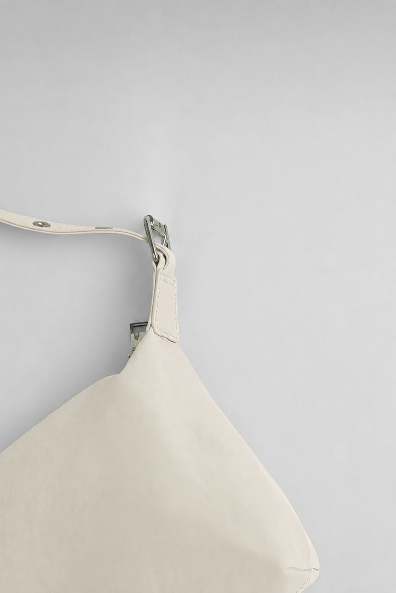 THE DEMI CROSSBODY BAG (MILK)