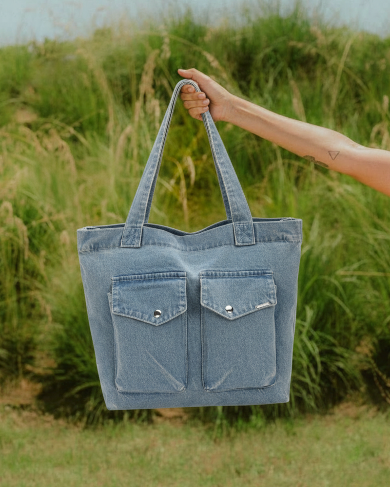August Tote