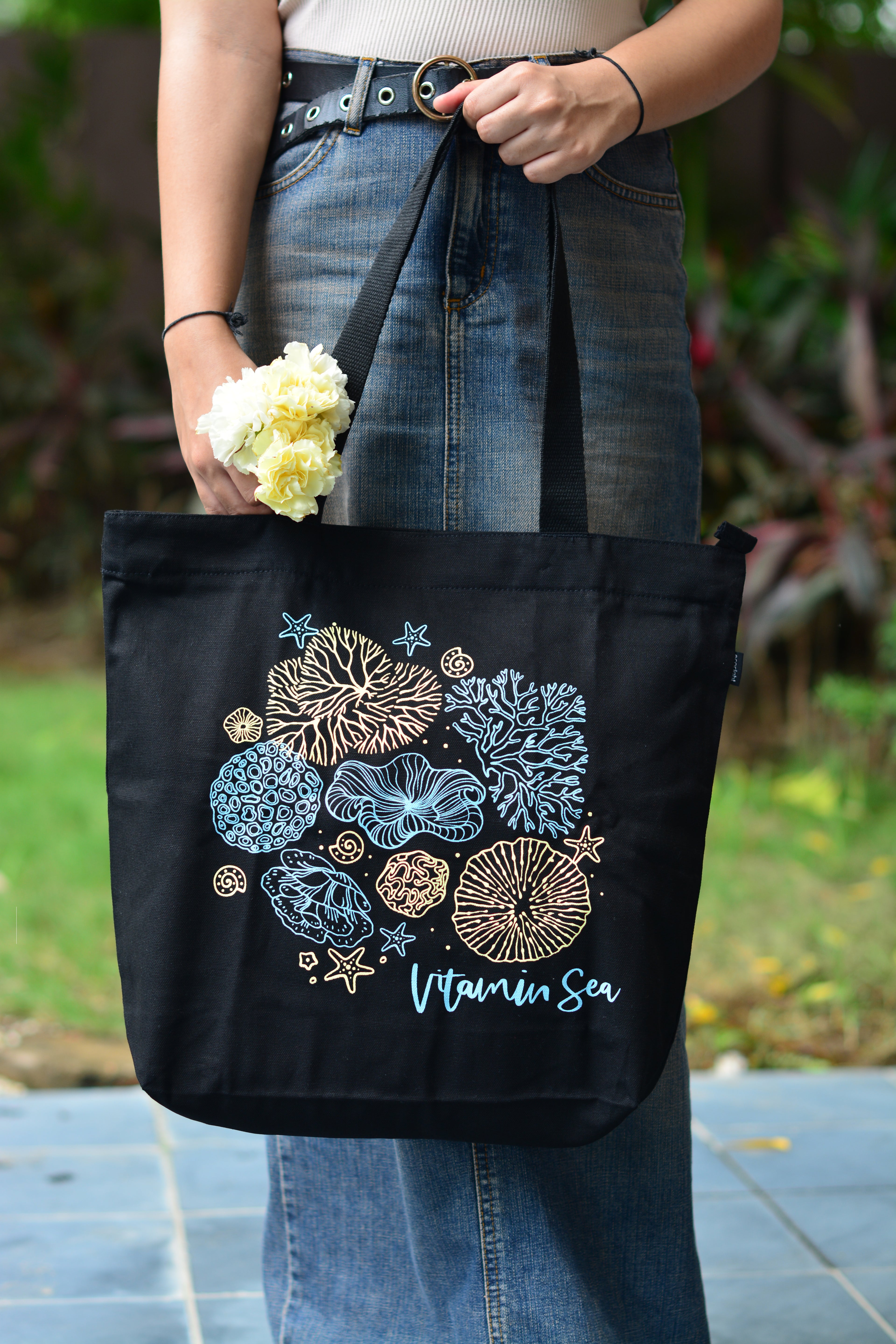 Large Zipper Tote Bag - Vitamin Sea