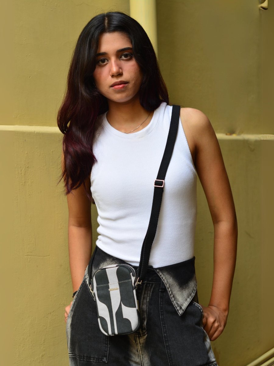 monochroming minimalist phone bag crossbody sling