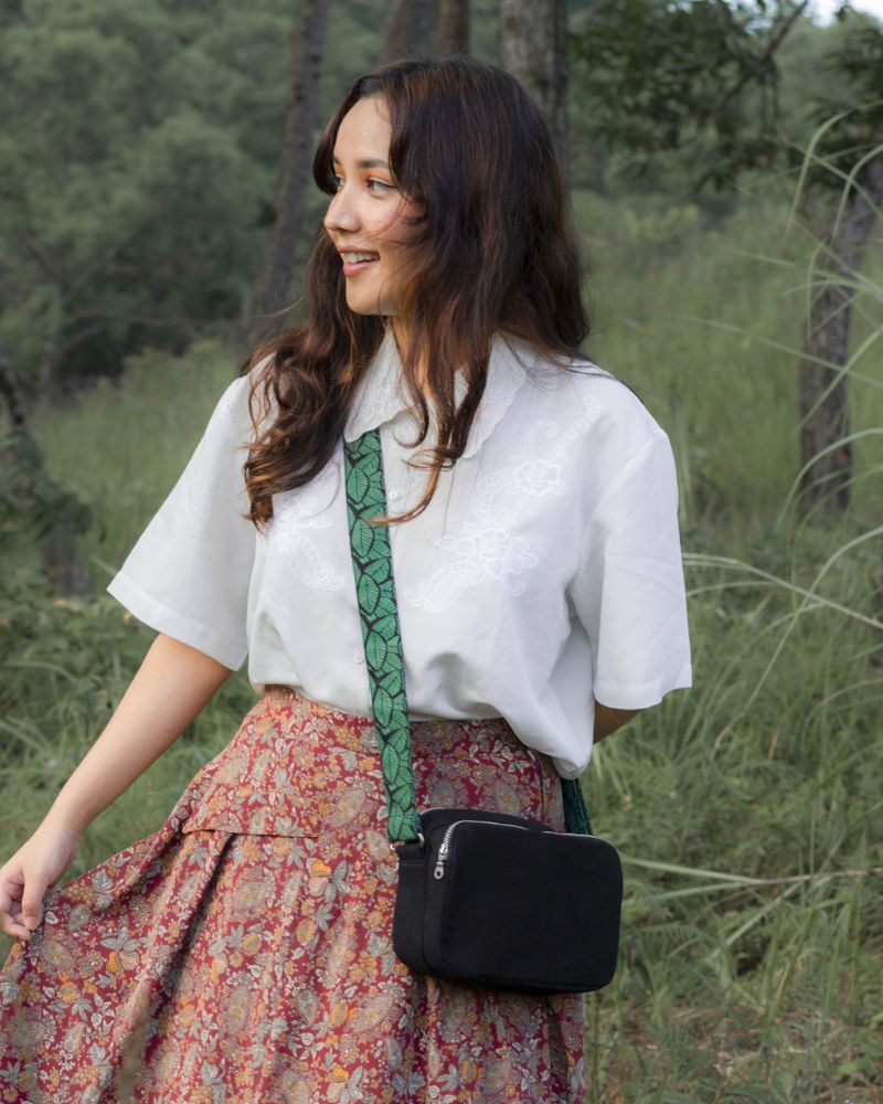 ivy dreams box sling minimal crossbody bag