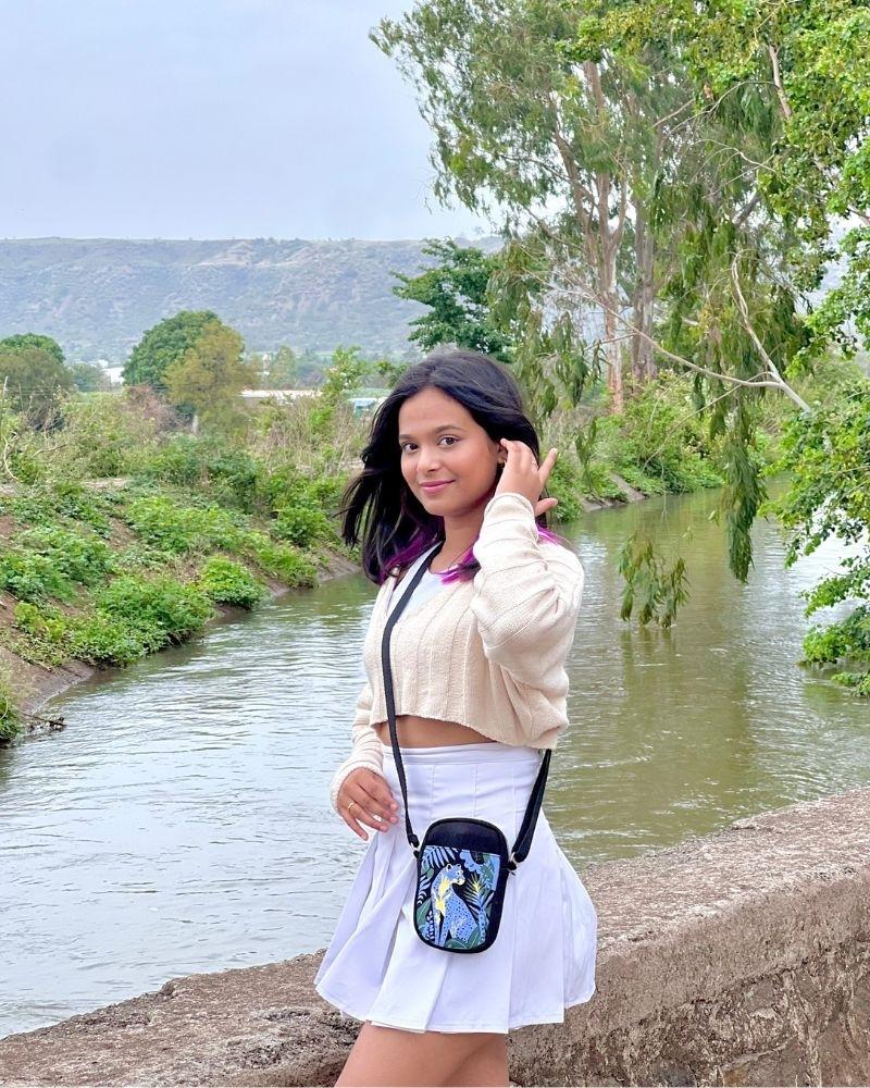 jungle safari wildlife print phone bag crossbody